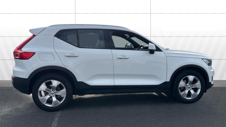Volvo Xc40 2.0 B4P Momentum 5dr Auto [7 speed] Petrol Estate